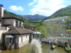 箱根ガラスの森美術館