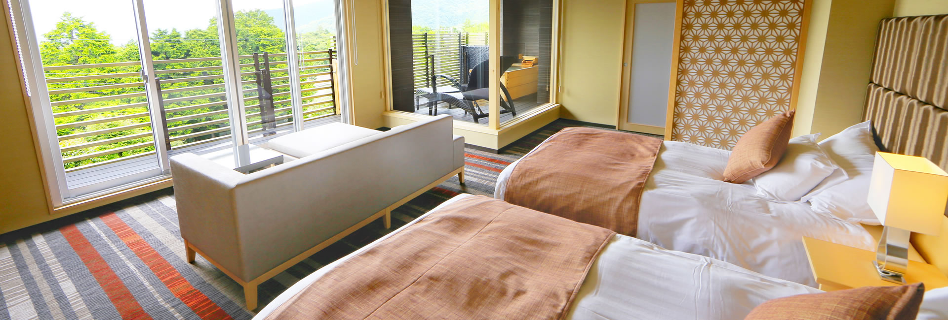 Photo2:Mt. Fuji/Somma View: Western Room 